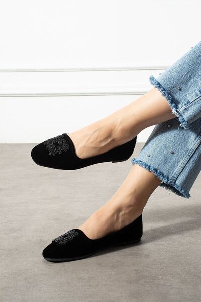 FUGA MODA Talia Black Buckled Velvet Textured Elegant Engagement Dowry Bag Guest House Bag