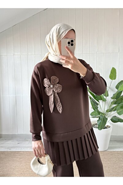 Mira İpek Premium Fabric Pleated Scuba Double Hijab Set with Shawl Gift