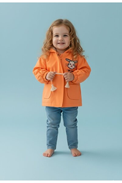 Cumino Çaren Kids - İçi Kürk Astar Fermuar Kapama Bağcıklı Sırt Arma Detaylı Kapüşonlu Unisex Bebek Mont