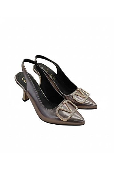 Caramela shoes Luxury heels with a 7cm high brooch