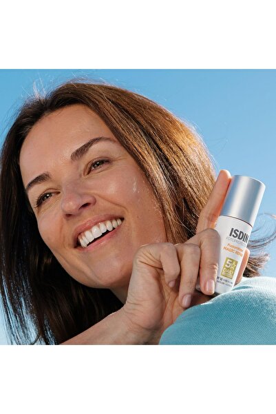 ISDIN فيوجن ووتر ماجيك ريبير بعامل حماية من الشمس 50+ 50 مل