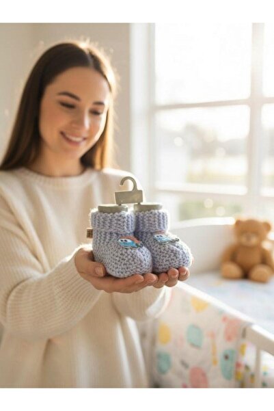 Zekids Baby Boy Carriage Knitted Booties