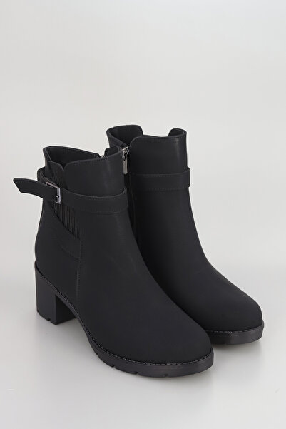 kajal ayakkabı حذاء BLN 730 ذو كعب متوسط ​​مع مشبك جانبي وتفاصيل مطاطية