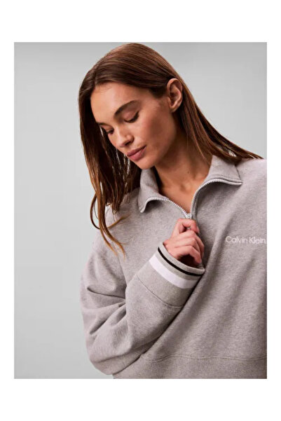 Calvin Klein Kadın Marka Logolu Pamuk Karışımlı Yarım Fermuarlı Şık Görünümlü Gri Sweatshirt LVGWF5W