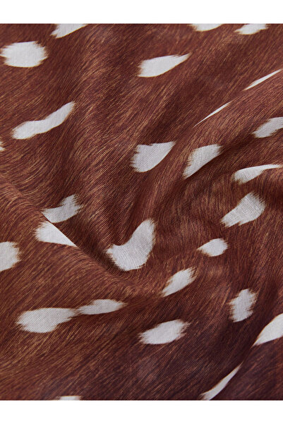 LC Waikiki UZG Store'dan Stilinizi Oluşturun | Puantiye Desenli Kadın Şal