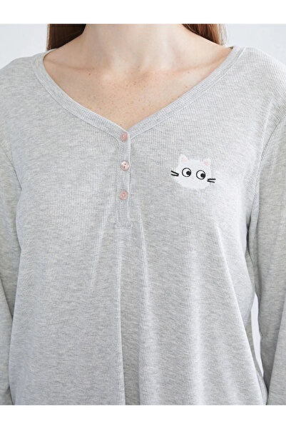 LC Waikiki Σετ γυναικεία πιτζάμα με κέντημα με λαιμόκοψη σε σχήμα V