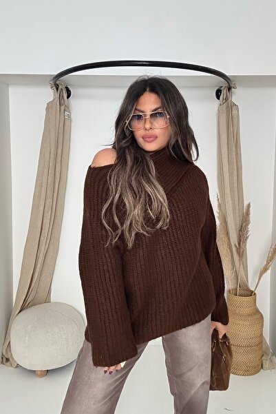 Sohotique By P Pulover cu guler asimetric, moale, maro