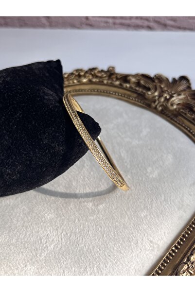 MODA İnce Zirkon Taşlı Su Yolu Kelepçe