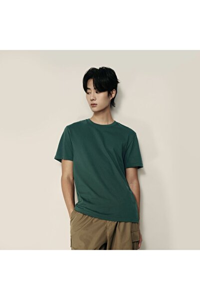 Giordano Men’s Slim Fit Tee –Lightweight & Everyday Comfort | Korea Collection