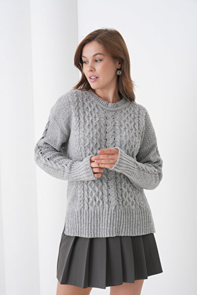 MAMAYAGA Women's Self Textured Long Sleeve Crew Neck Sporty Stylish Winter Knitwear Sweater