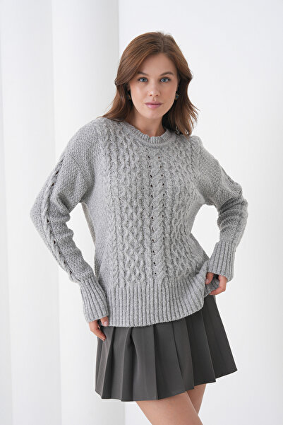 MAMAYAGA Women's Self Textured Long Sleeve Crew Neck Sporty Stylish Winter Knitwear Sweater