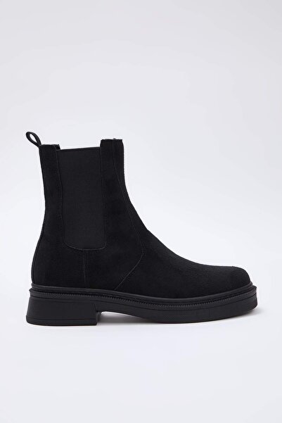 TRENDYOL SHOES Černé semišové dámské boty Chealsea s plochou podrážkou TAKAW26BO00085