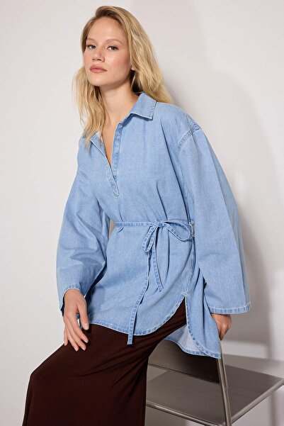 Trendyol Collection Cămașă oversize din denim albastru - cu cravată, TWOAW25GO00082