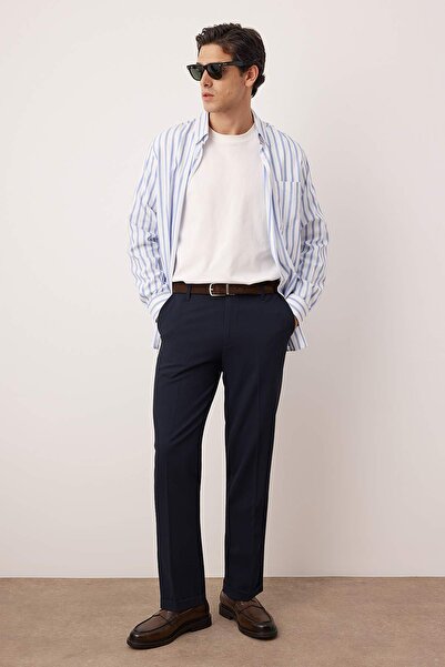 Trendyol Collection Marineblaue Herren Boyfriend-Fit Stoffhose TMNAW26PL00017