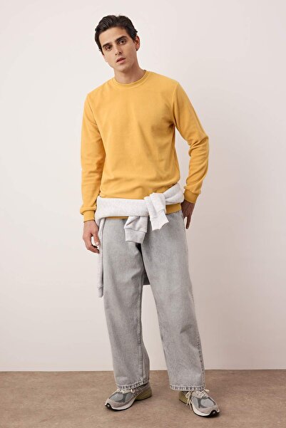 Trendyol Collection Μουστάρδα κανονικής κοπής φούτερ/πιτζάμα με λαιμόκοψη TMNAW26SW00033