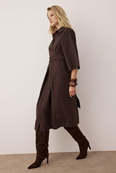 Trendyol Collection Body Unselective Dark Brown Waist Belt Detailed Woven Dress Twoaw26El00243