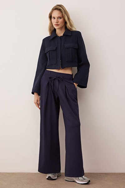 Trendyol Collection Сині широкі штани з м'якої тканини з плісировкою та еластичною в'язкою TWOAW26PL00138