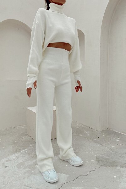 bayansepeti Kézzel varrott ekrü kötöttáru Crop blúz és magas derekú ekrü kötött nadrág dupla szett 015