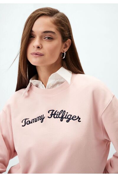 Tommy Hilfiger WOMEN'S MODERN SCRIPT REGULAR FIT SEATSHIRT