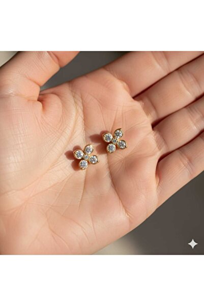 Xido altın kaplama yonca figürlü küpe, sevgiliye , arkadaşa hediye, özel günler