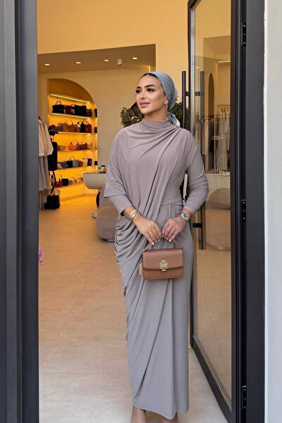 Love Fab Belden Baglamalı Büzgü Detay Özel Tasarım Tesettür Gece Elbisesi