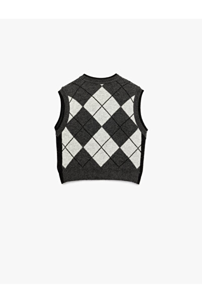 Koton سترة تريكو بدون أكمام برقبة دائرية منقوشة بالبكلواة