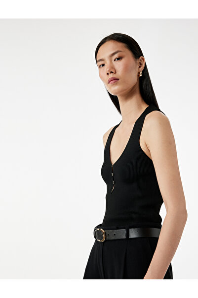 Koton Buttoned Deep V-Neck Sleeveless Knitwear Undershirt