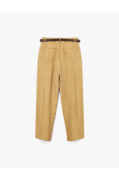 Koton Modal Kumaş Pileli Cepli Kemerli Havuç Kesim Pantolon