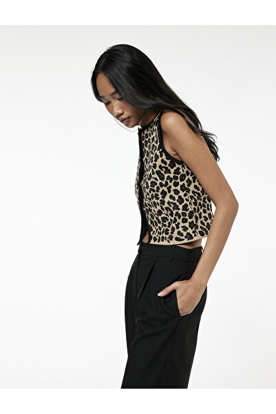 Koton Gold Düğme Detaylı Leopar Desenli Triko Yelek