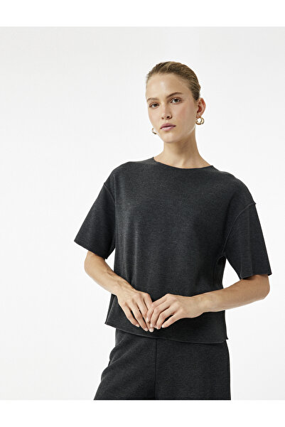 Koton Tricou de bază cu mânecă scurtă și decolteu rotund