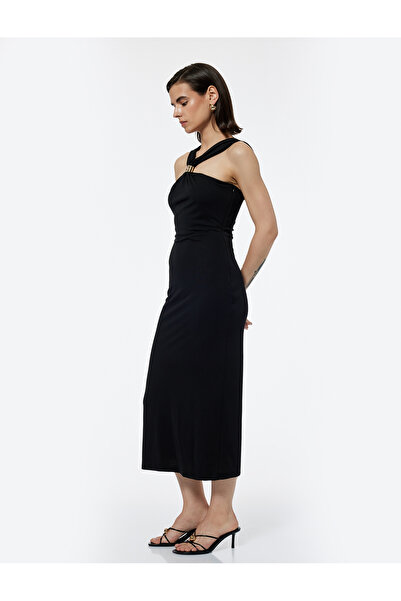 Koton Metal Aksesuarlı Kare Yaka Kolsuz Uzun Abiye Elbise