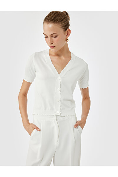 Koton Geknöpfte Strickjacke mit kurzen Ärmeln und V-Ausschnitt