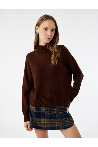 Koton Основен трикотажен пуловер с яка и дълги ръкави