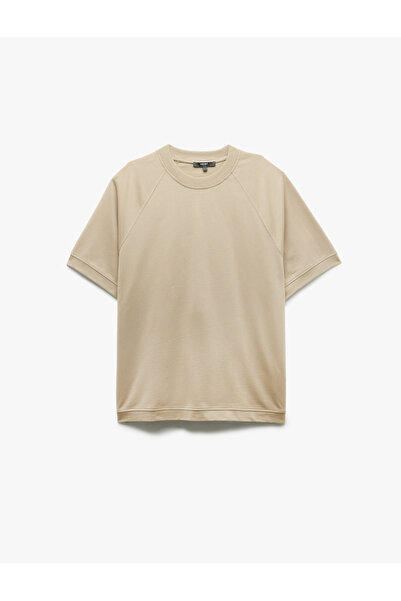 Koton Kısa Kollu Pamuklu Dikiş Detaylı Tok Kumaş Regular Fit Bisiklet Yaka Tişört