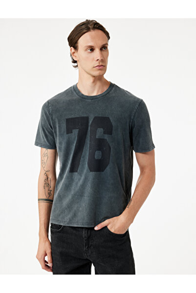 Koton Regular Fit Kısa Kollu Bisiklet Yaka Yıkamalı Pamuklu Baskılı Tişört