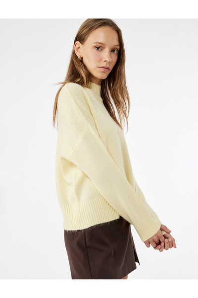 Koton Pulover de bază cu mânecă lungă cu guler ridicat