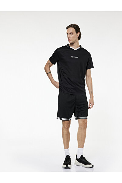 Koton Rahat Kalıp Cepli Şerit Detaylı Beli Bağcıklı Spor Şort