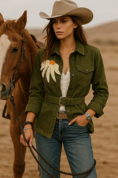 GZ Design Papatya Işlemeli Inci Detaylı Yeşil Jean Ceket