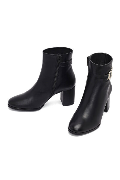 Derimod Γυναικείες δερμάτινες μπότες με μαύρο φερμουάρ με λεπτομέρεια με χοντρό τακούνι 25WFD160818