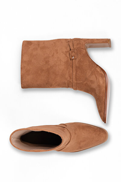 Tasarım Μπότες πόλης με χοντρό τακούνι με μυτερή μύτη από σουέντ της σειράς Luxe Motion