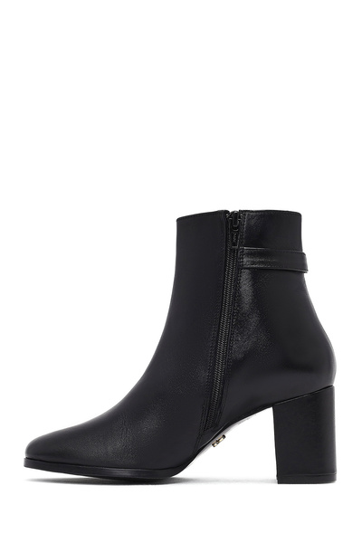 Derimod Kadın Siyah Fermuarlı Toka Detaylı Kalın Topuklu Deri Bot 25WFD160818