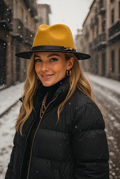 MARBERRY Pălărie Fedora cu detaliu accesoriu galben