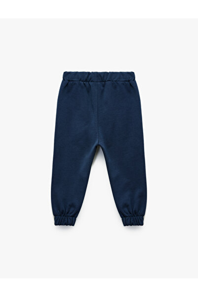 Koton Βασικό παντελόνι αθλητικού τύπου από βαμβάκι με λεπτομέρεια τσέπης με κορδόνια στη μέση