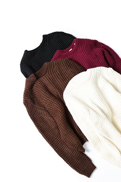 no7man Raflen White Sweater