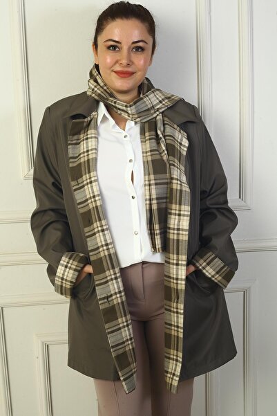 By Saygı Γυναικείο παλτό καμπαρντίνας με διπλό στήθος πέτο με κρυφές τσέπες στο μπροστινό μέρος