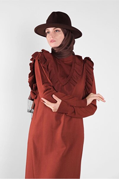 Alvina تفاصيل كشكش طويلة تريكو جيلي 41036