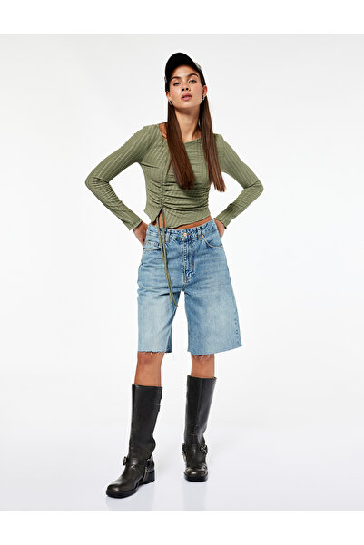 Koton Μακρυμάνικο μπλουζάκι με ασύμμετρο λαιμόκοψη και λεπτή εφαρμογή