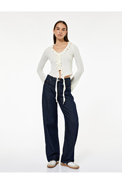 Koton Tricou cu mânecă lungă, slim fit, cu decolteu în V, cu detaliu de volan...