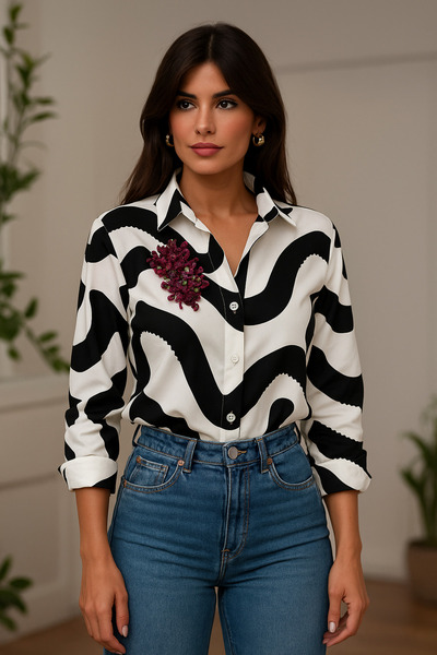 GZ Design Bordo Çiçek Işleme Detaylı Siyah Desenli Beyaz Gömlek