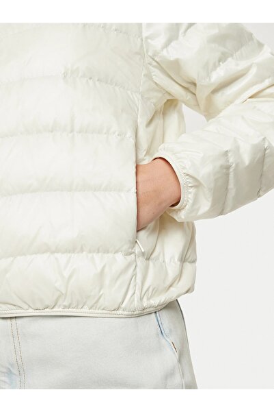 Calvin Klein Marka Logolu Kadın Dik Yaka Beyaz Mont